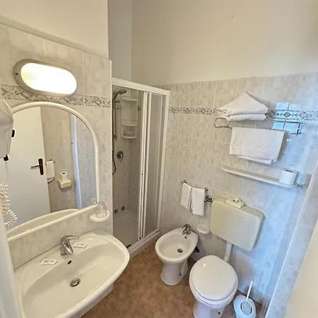 Fiorenza 2* ミラノ・マリッティマ