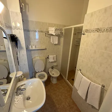 ホテル Fiorenza ミラノ・マリッティマ