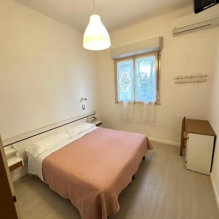 Ξενοδοχείο Fiorenza 2*