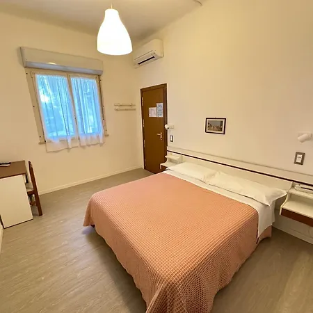 Fiorenza Hotel 2*