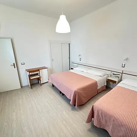 ホテル Fiorenza ミラノ・マリッティマ